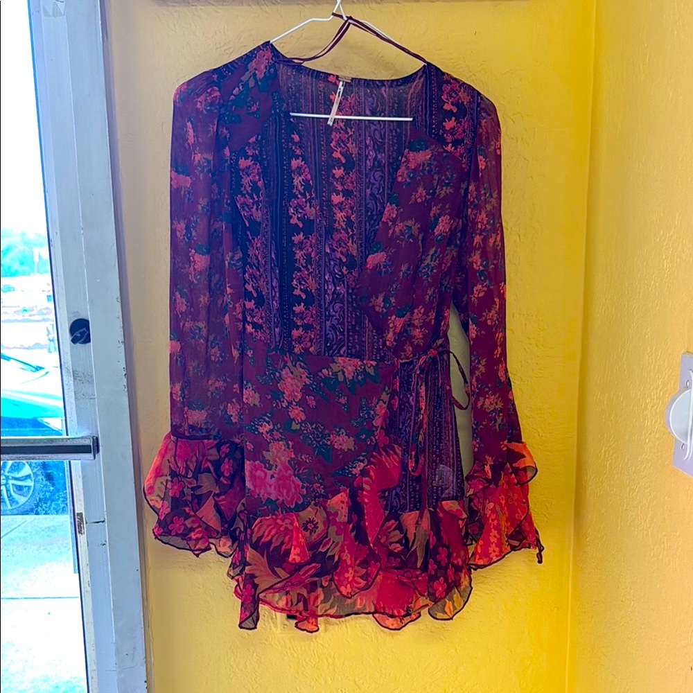 Floral Wrap Top with Ruffle Hem